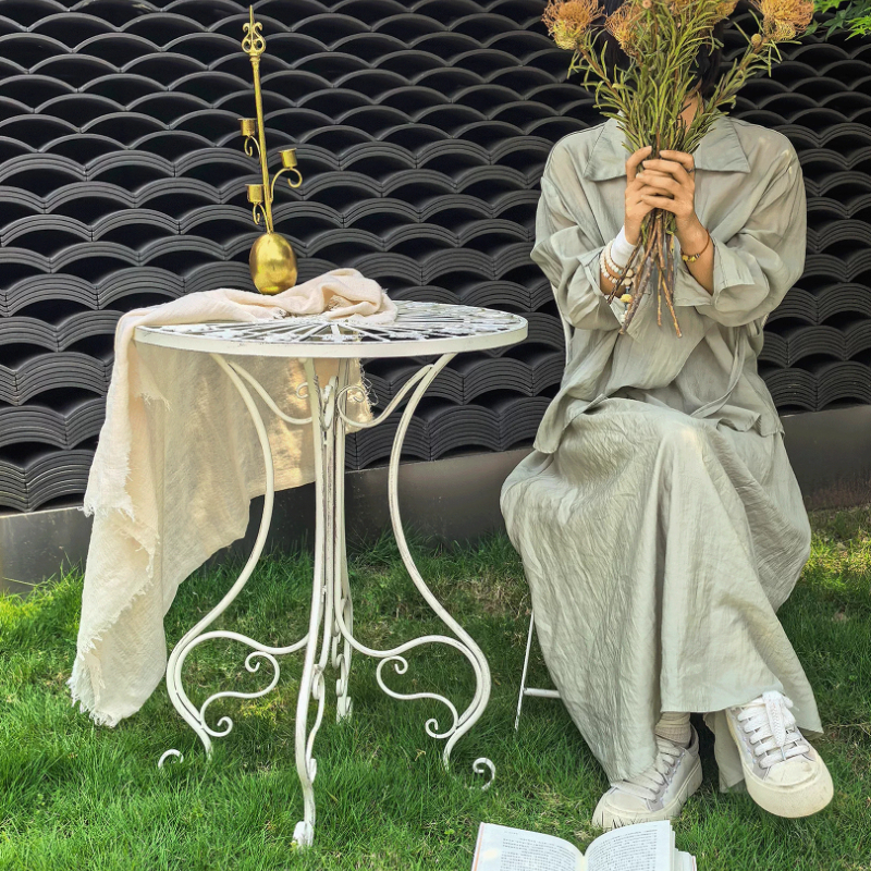 French Vintage Iron Table and  - đánh giá và giá Outdoor Furniture Iron
